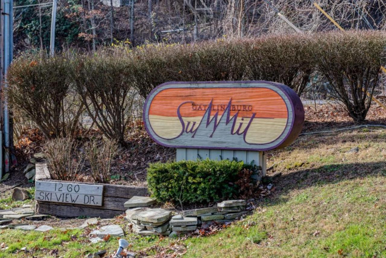 Smoky Mountains Studio With Balcony แกตลิงเบิร์ก ภายนอก รูปภาพ