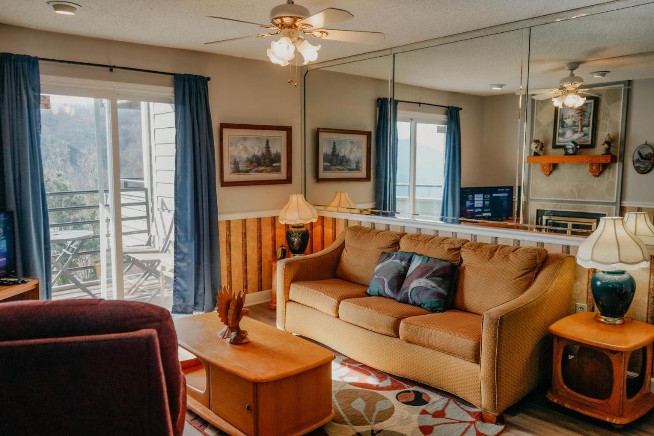 Smoky Mountains Studio With Balcony แกตลิงเบิร์ก ภายนอก รูปภาพ